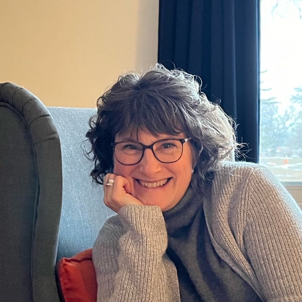 Meet your Posher, Caroline